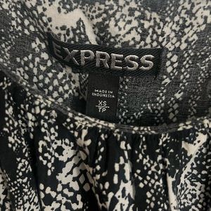 Express tank top